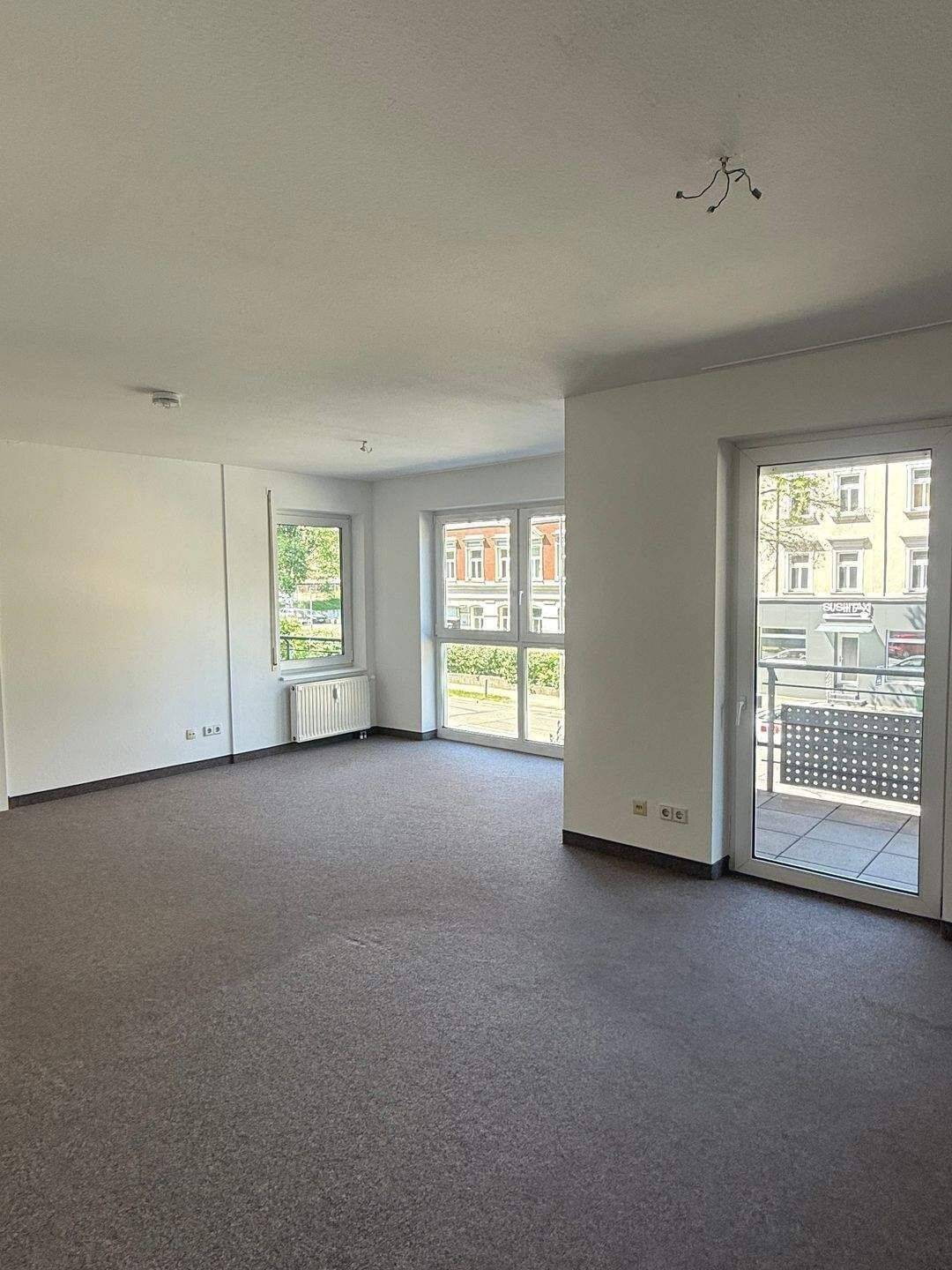 - 2-Raum-APARTMENT MIT 2 BALKONEN - SENIOR LIVING - barrierefrei – Chemnitz – Vorschaubild 8