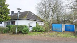 !! VERKAUFT !! BUNGALOW MIT EIGENTUMSGRUNDSTÜCK UND 2 GARAGEN! Modernisierungsbedürftig, aber mit solider Substanz – Im Kamp 13, 49152 Bad Essen – Vorschaubild 5