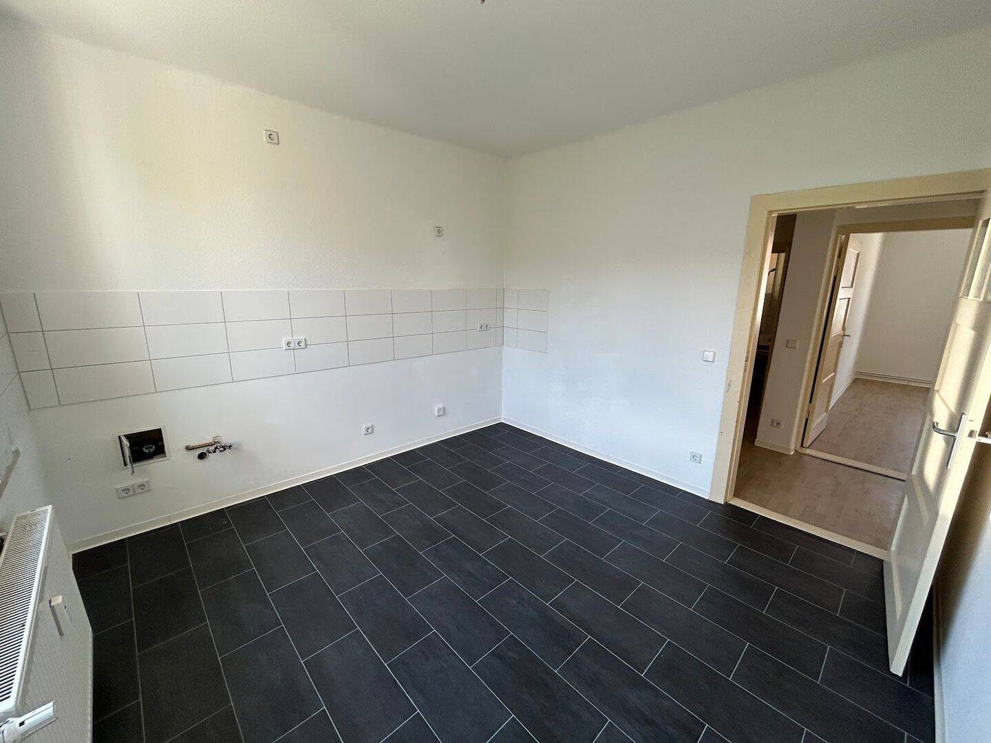 Nicht lang überlegen! Geräumige 2-Zimmer-Wohnung mit Balkon!