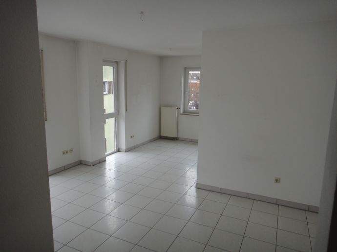 2026 beziehbar moderne 2-ZW, Schweinfurt, Bj.1994, Balkon – Schweinfurt – Vorschaubild 7