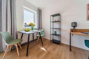 Neu möblierte 2-Zimmer-Wohnung mit Balkon in ruhiger, schöner Wohnlage – 60385 Frankfurt am Main – Vorschaubild 4