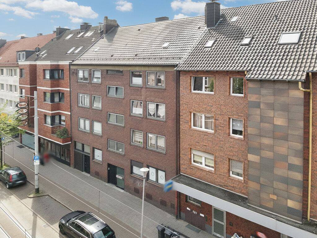 Gepflegtes Siebenfamilienhaus mit sieben Garagen in belebter Lage – Gelsenkirchen – Vorschaubild 2