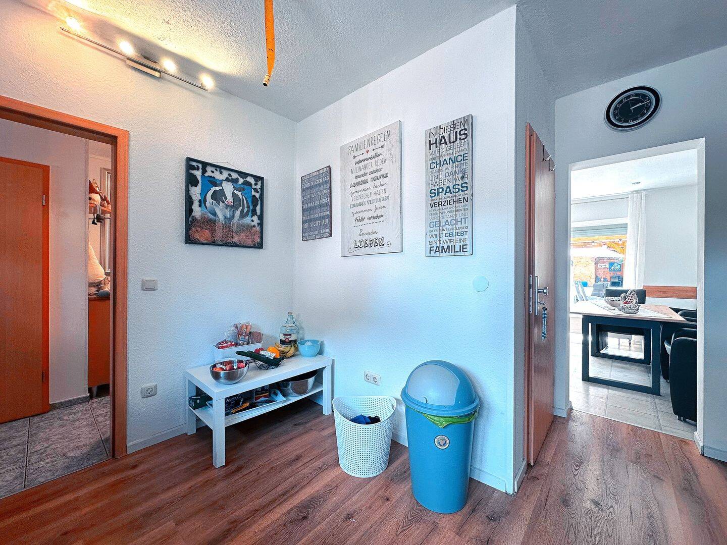 Platz für alle! Reihenmittelhaus mit Terrasse, Gartenhaus und Garage – Dortmund – Vorschaubild 9