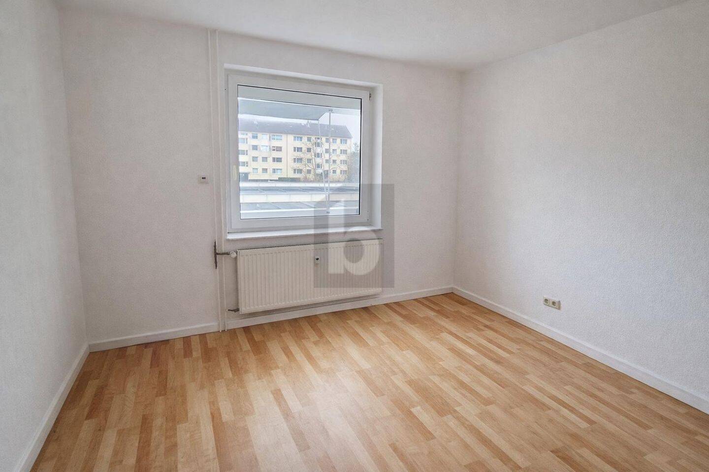 EINZIEHEN ODER NEU VERMIETEN - SOFORT MÖGLICH – Hannover – Vorschaubild 2