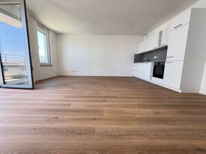 Willkommen in Ihrer Wohlfühloase! Tolle 1,5-Zi-Wo. auf 50m² + EBK + Balkon! – 89231 Neu-Ulm – Vorschaubild 3