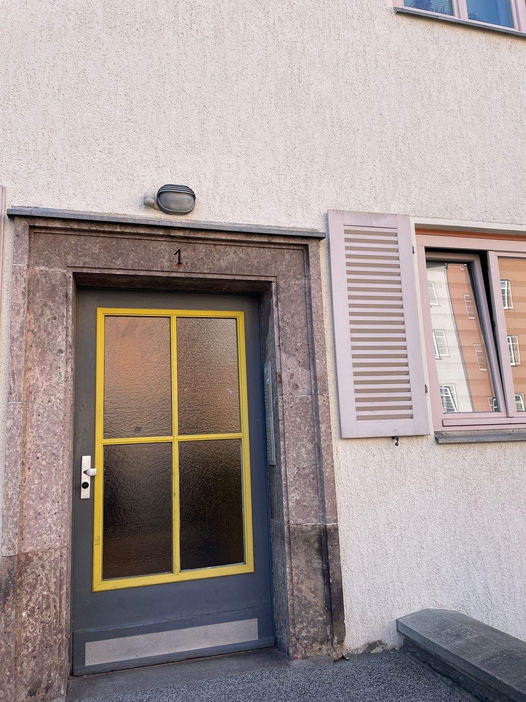 Erich-Mühsam-Str.% gut & günstig- 3Raum Wohnung zum Wohnfühlen %%%% – Chemnitz – Bild 1 von 9