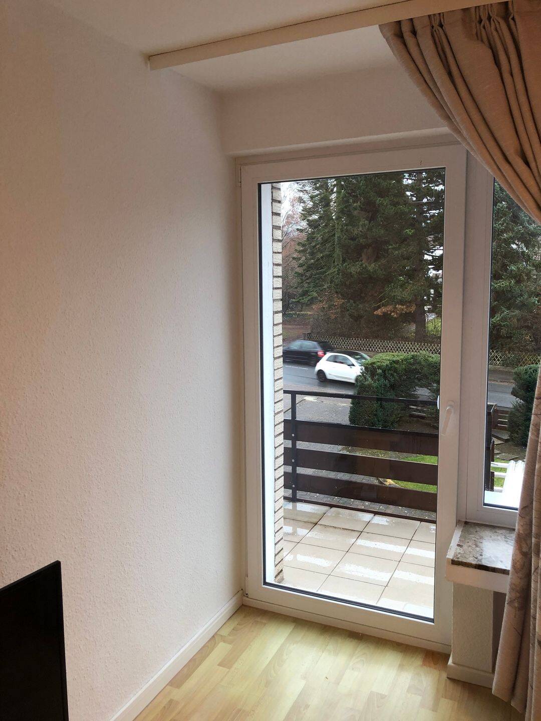 Moderne 3-Zimmer Wohnung mit Zusatzzimmer, EBK, Balkon und Garage in Wennigsen – Wennigsen (Deister) – Vorschaubild 9