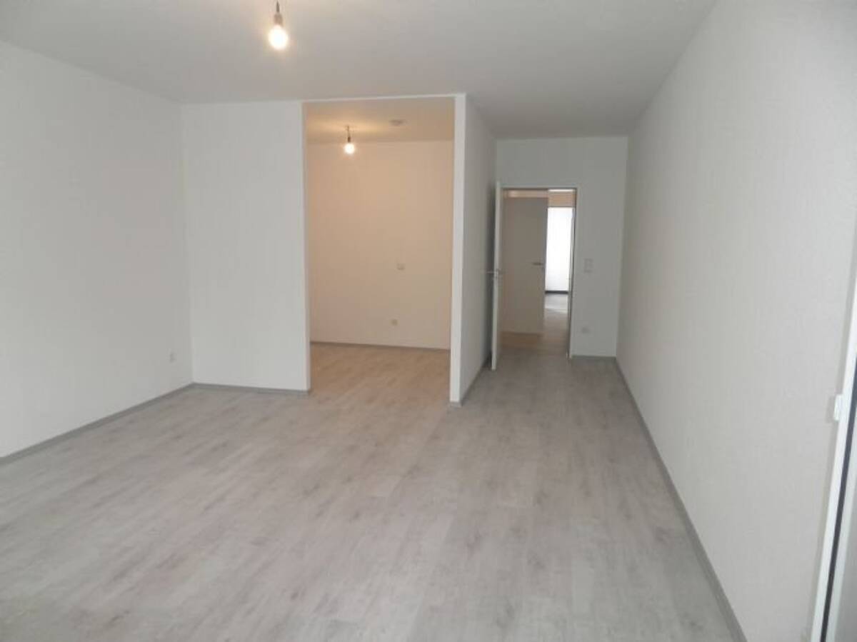 Renovierte Singlewohnung in Duisburg Hamborn – 47166 Duisburg – Bild 1 von 7