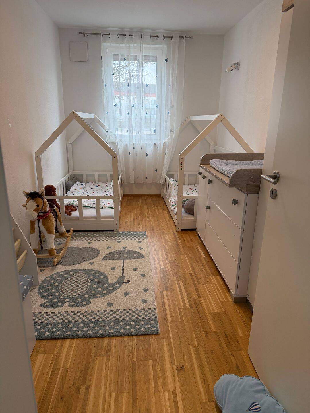 Erdgeschosswohnung mit schönem Garten (voll möbliert+küche+Garage+provisionsfrei) – Augsburg – Vorschaubild 4