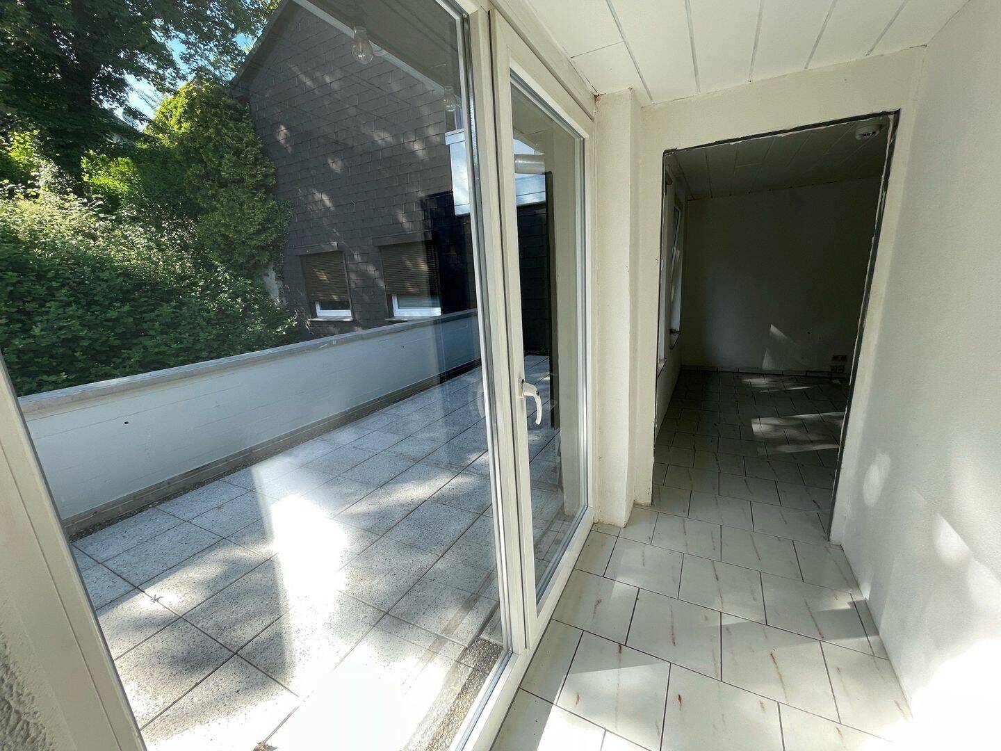 Moderne Wohnung mit Sauna und Loggia in Herdecke – Herdecke – Vorschaubild 9