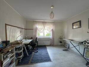 Familienfreundliche 4-Zimmer-Eigentumswohnung mit Terrasse, Gartenanteil, Garage und Keller – 63071 Offenbach am Main – Vorschaubild 5