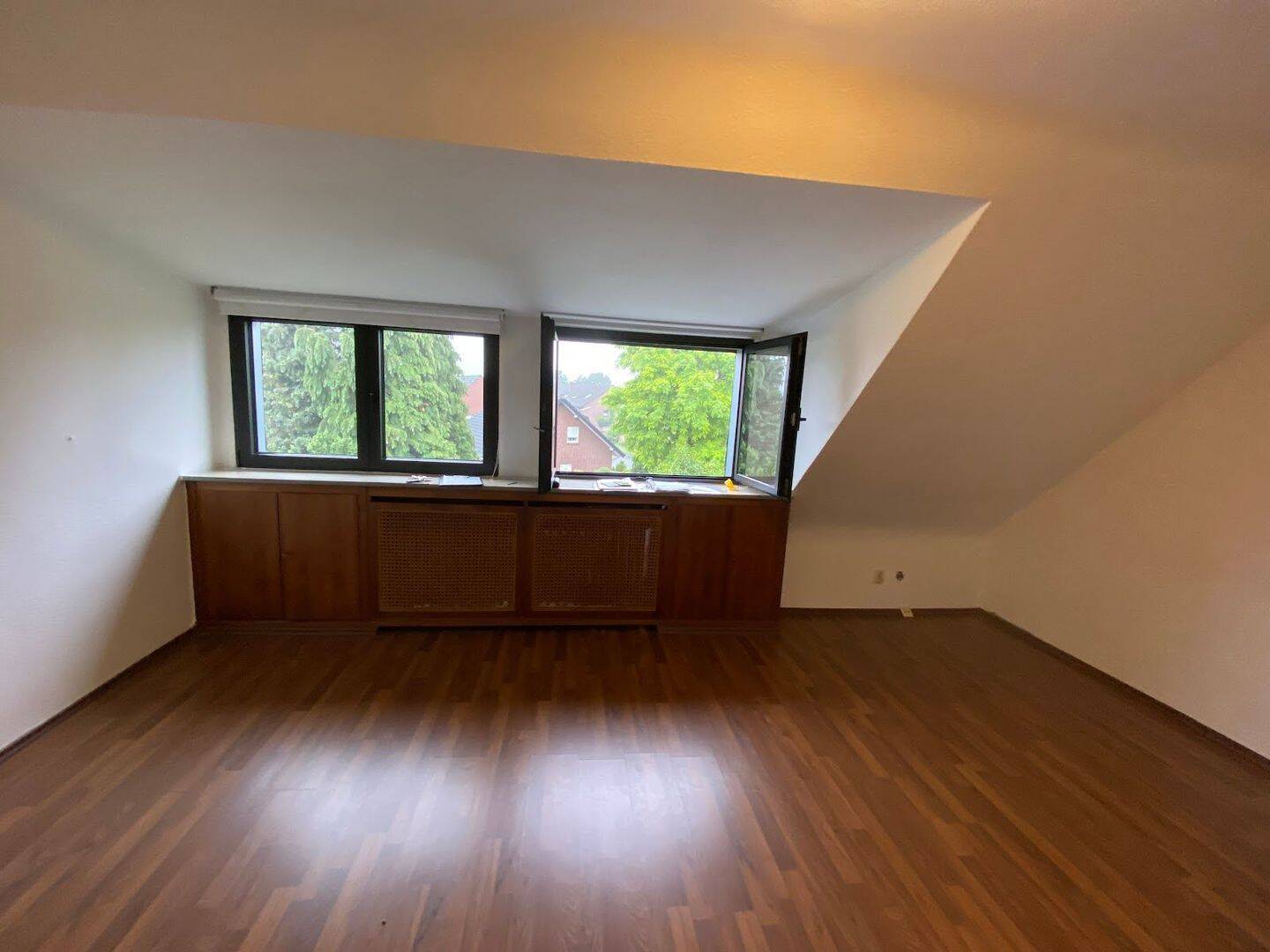 1-Zimmer Apartement - 2. Obergeschoss in Giesenkirchen