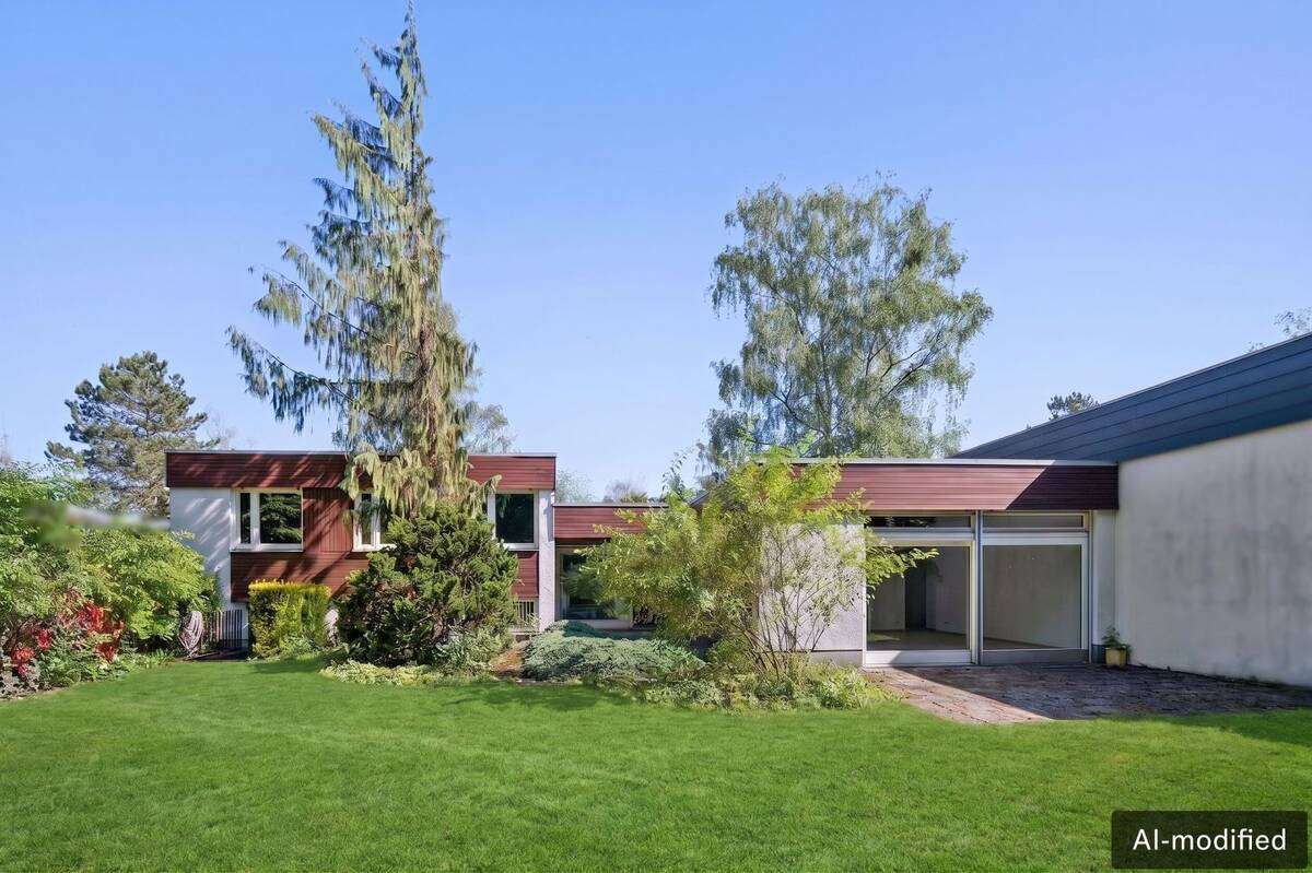 Exklusives Refugium: großzügiger Splitlevel-Bungalow mit Potenzial zur Neugestaltung – 81735 München – Bild 1 von 9