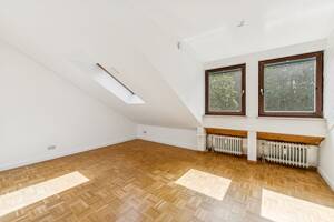 Lichtdurchflutete 2,5 Zimmer Dachgeschosswohnung – 81825 München – Vorschaubild 5