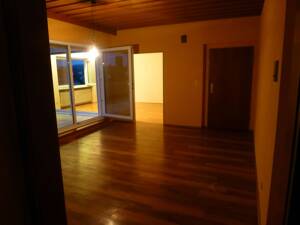 4 Zimmerwohnung mit Dachterrasse, Bad und Küche in Weiden zentrumsnah – 92637 Weiden in der Oberpfalz – Vorschaubild 3