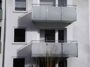 Tannenwäldchen: Zentral gelegene Wohnung mit Südbalkon, mit Blick über Kassel – 34119 Kassel – Vorschaubild 2
