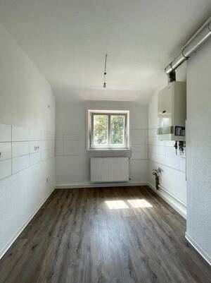 Renovierte 2,5-Raum-Wohnung mit guter Infrastruktur! – 99099 Erfurt – Vorschaubild 7