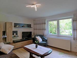 (EF0591_M) Dresden: Langebrück, kleine möblierte 2-Zimmer-Wohnung, eigene Terrasse, sep. Hauseingang, Reinigungsservice – 1465 Dresden – Vorschaubild 2