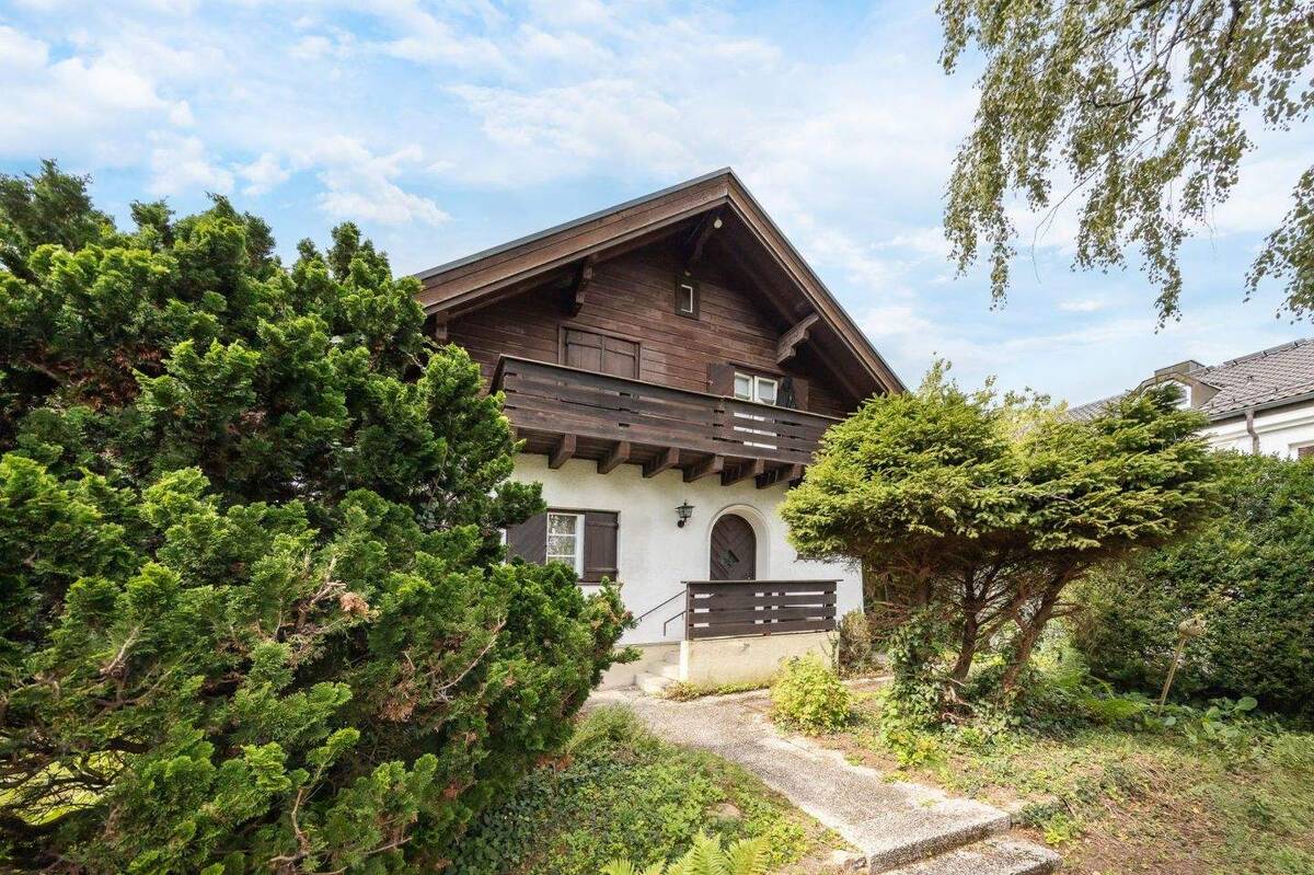 Großhadern: seltenes EFH auf ca. 780 m² idyllischem Grund – 81375 München – Bild 1 von 9