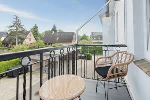 Sanierte Altbauetage mit Aufzug, Stellplätzen und Sauna – 24159 Kiel – Vorschaubild 4