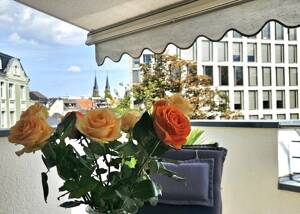 L(o)uftig Wohnen mitten in d´r City mit exponiertem Traumblick auf Bönnsche Sehenswürdigkeiten !