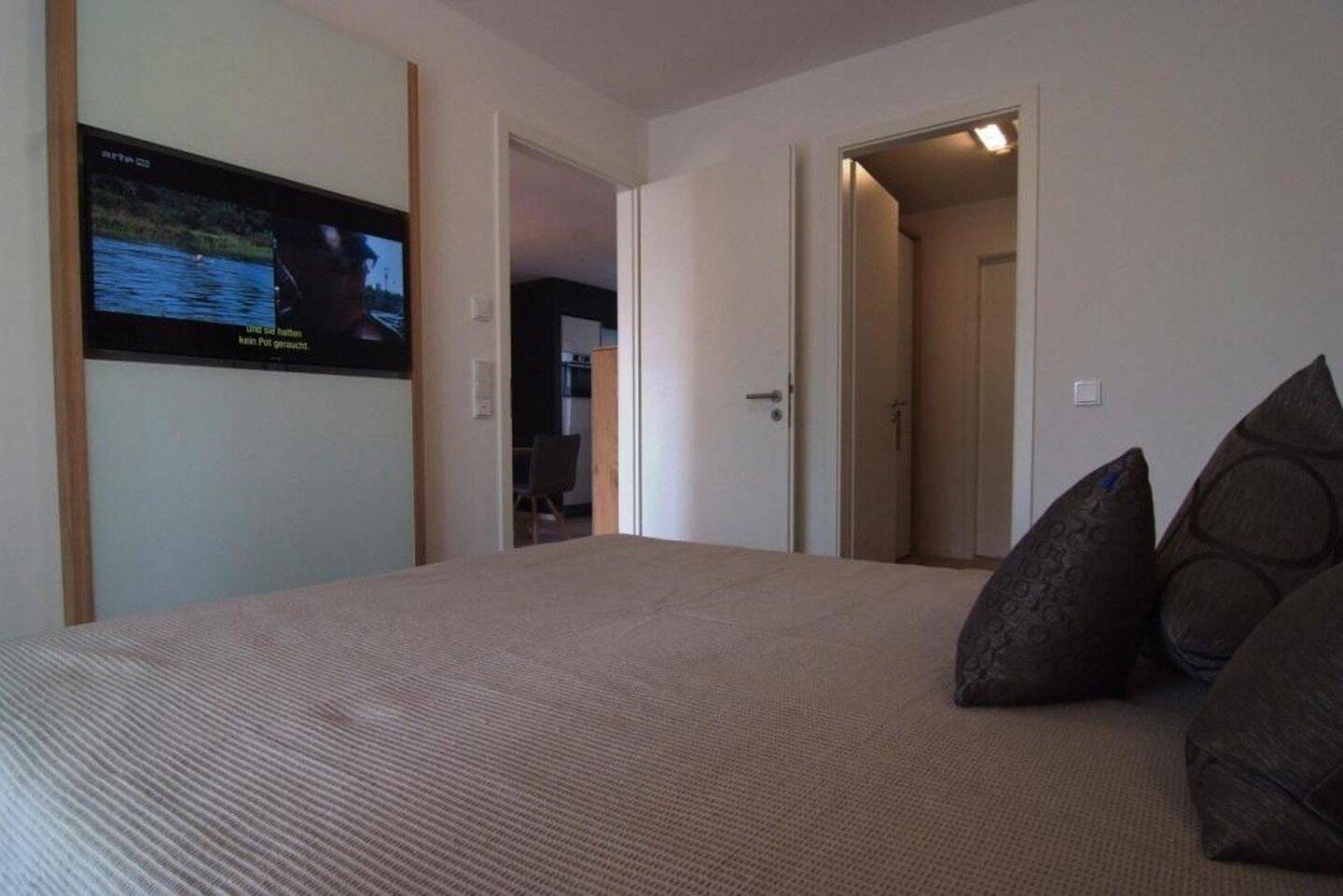 Sehr gepflegtes und hochwertig möbliertes Penthouse - provisionsfrei - Dachgarten, Tiefgarage – München – Vorschaubild 7