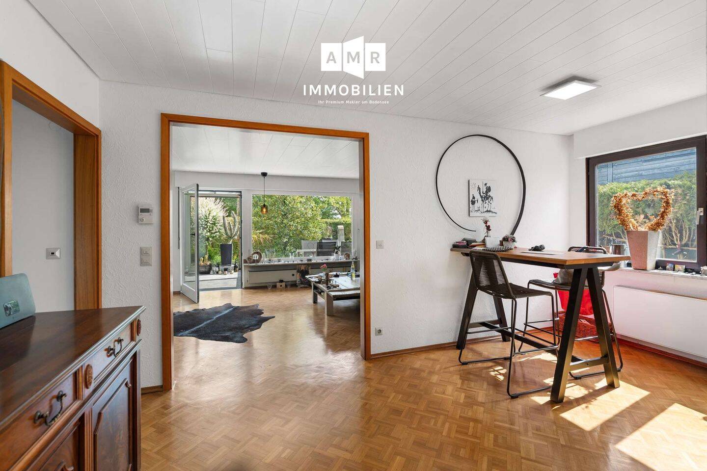 Wohnen auf einer Ebene - Bungalow mit weitläufigem Grundstück in Friedrichshafen – Friedrichshafen – Vorschaubild 2