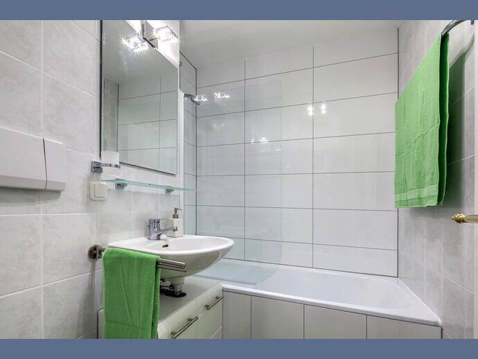 Möbliert: Ruhig Gartenwohnung über zwei Ebenen – München – Vorschaubild 9