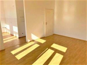 Frisch renovierte helle 3-Raum Wohnung mit Balkon zum Wohlfühlen. – 39106 Magdeburg – Vorschaubild 6
