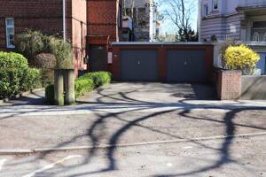 Prestige in St. Jürgen: Klassisches Mehrfamilienhaus in begehrter Lage von Lübeck! OTTO STÖBEN! – 23564 Lübeck – Vorschaubild 2