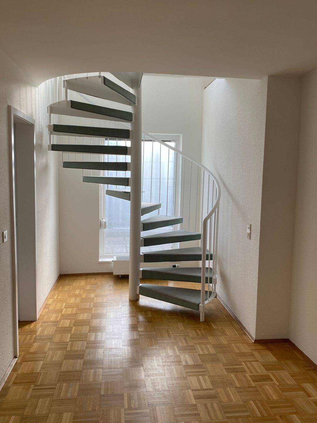 SEEBAUER | 4 Zi. Dachterrasse Maisonette in Aubing - hell und ruhig - Bad mit Fenster – München – Vorschaubild 7