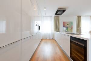 Exklusive Wohnung mit hochwertiger Ausstattung in begehrter Lage – 60385 Frankfurt am Main – Vorschaubild 4