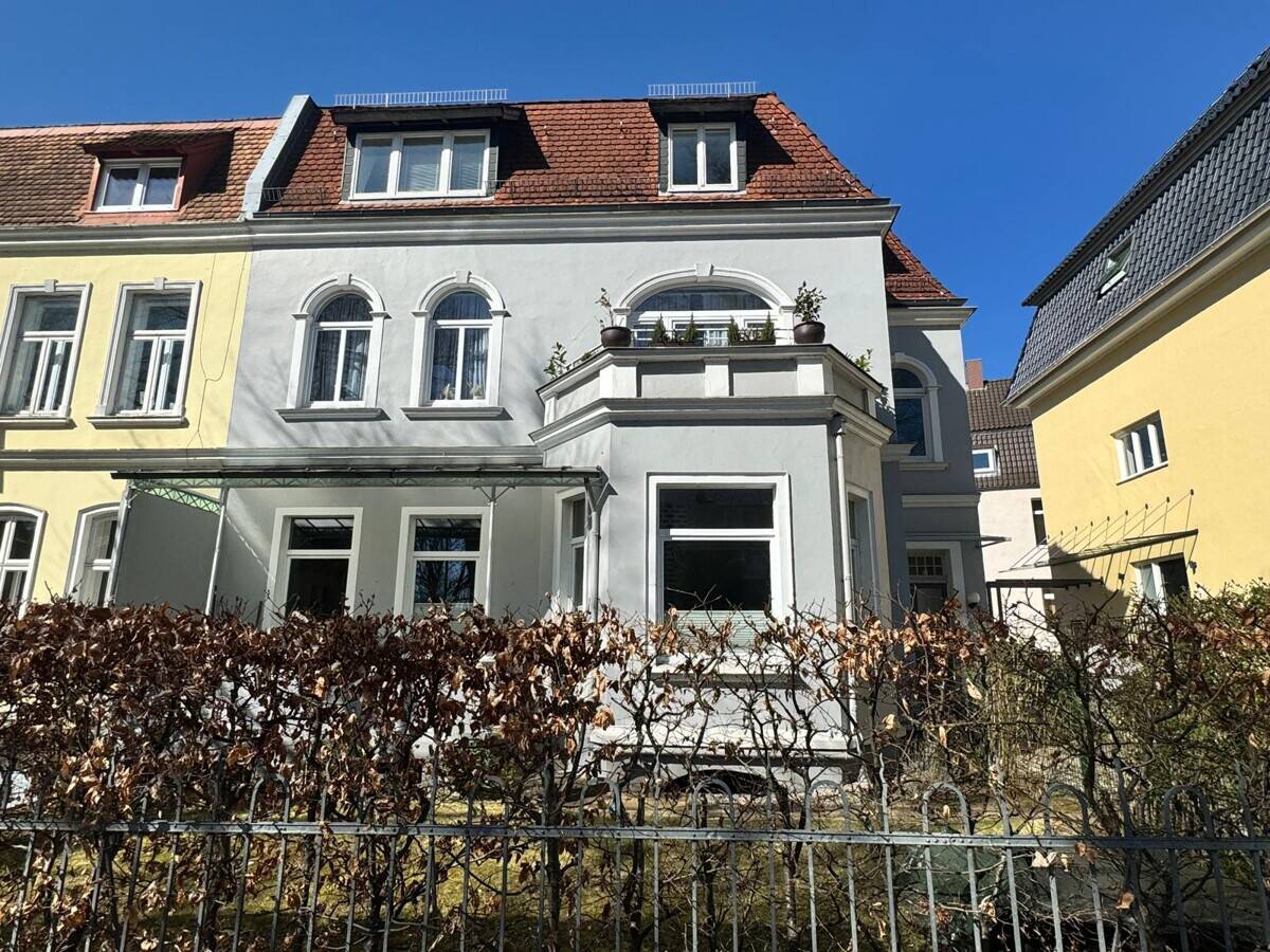 Gepflegtes Mehrfamilienhaus in bester Wohnlage in Lübeck-St. Gertrud (Nähe Wakenitz) – Lübeck – Vorschaubild 3