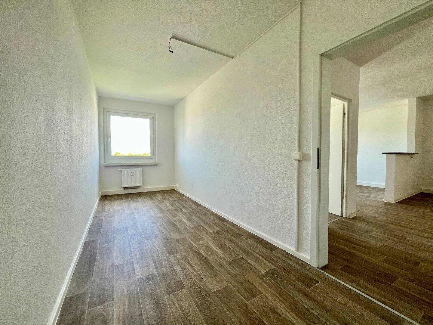 Ihr neues Familiennest: Balkon mit Parkblick, helle Räume, naturnahe Lage