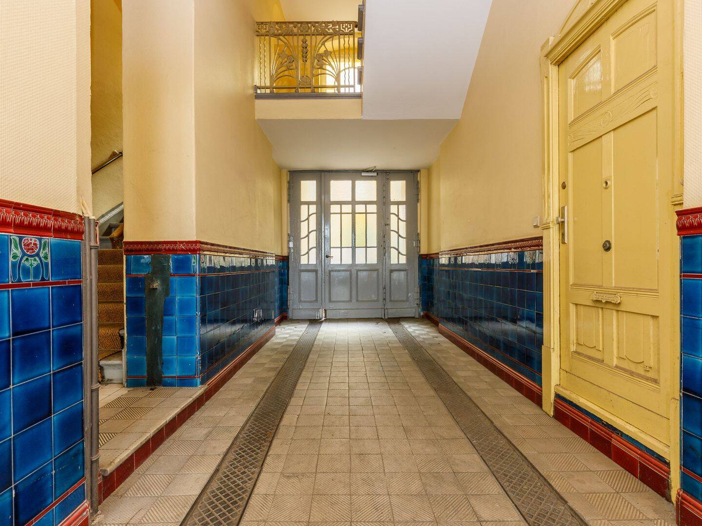 Le Bleu - Helle Stadtwohnung mit Altbaudetails zwischen Deutscher Oper und Schloss Charlottenburg – Berlin – Vorschaubild 9