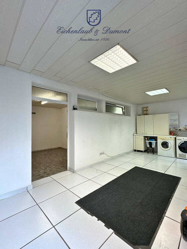 Großzügiges Haus, 410m² Gesamtfläche in ruhiger Seitenstraße von Saarbrücken-West – Saarbrücken – Vorschaubild 9