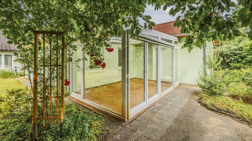 Großes Gartengrundstück! Einfamilienhaus mit Wintergarten, 2 Bädern & viel Potenzial