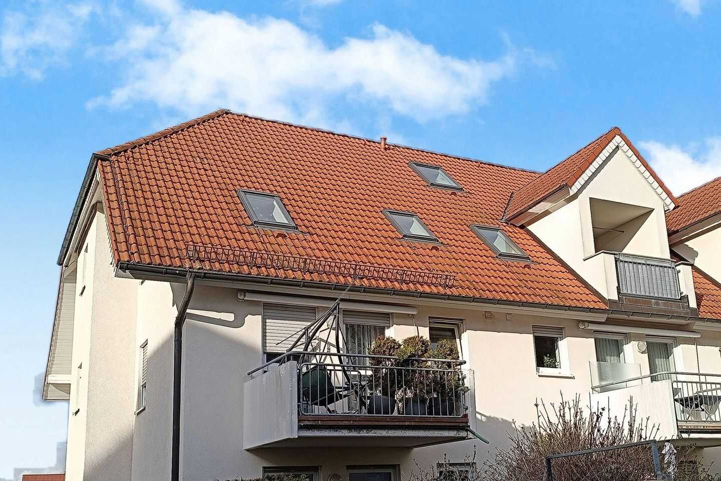 Dresden-Cossebaude - provisionsfrei: Attraktive 4,5-Raum Maisonette-Wohnung mit Balkon – Dresden – Vorschaubild 3