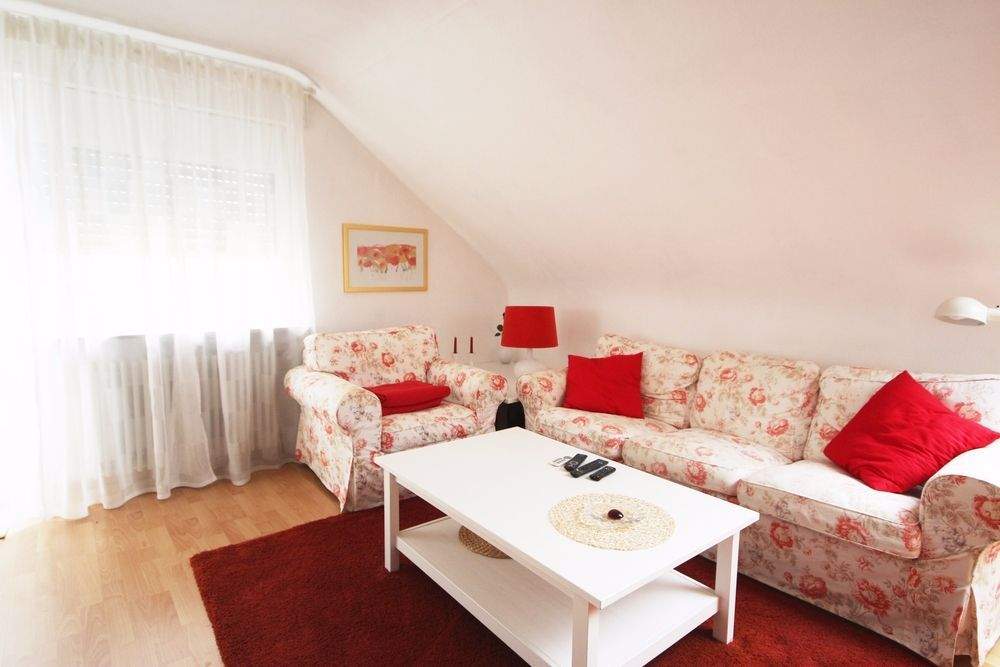 SB-Gersweiler, Schöne, gut eingerichtete 3- ZiKB-Wohnung in ruhiger Lage
