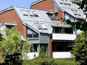 Gut geschnittene Zwei-Zimmer-Wohnung mit sonnigem Balkon im Energiesparhaus „Warflether Hof“