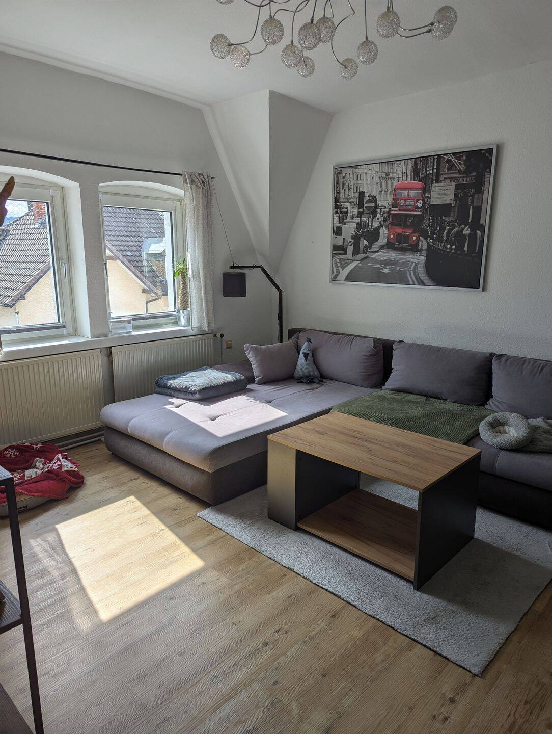 Schöne 3 Zimmer Dachgeschosswohnung