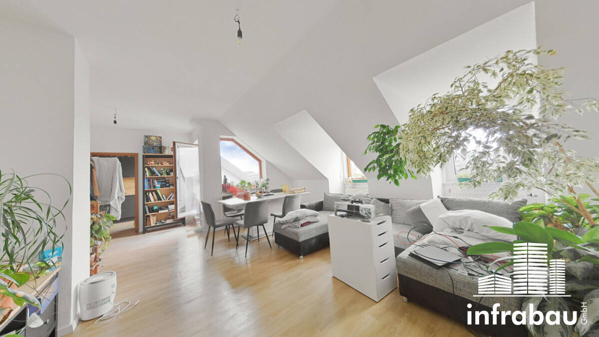 Helle 3-Zimmer-Dachgeschosswohnung mit sonniger Terrasse in Augsburg – Augsburg – Vorschaubild 3