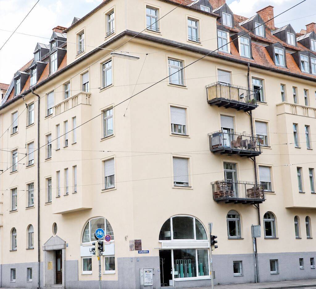 Gepflegte 2-Zimmer-Wohnung mit Dachterrasse in Neuhausen