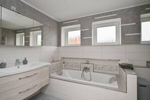 Ein Zuhause für heute - sanierte und top gepflegte Doppelhaushälfte – 33689 Bielefeld – Vorschaubild 8