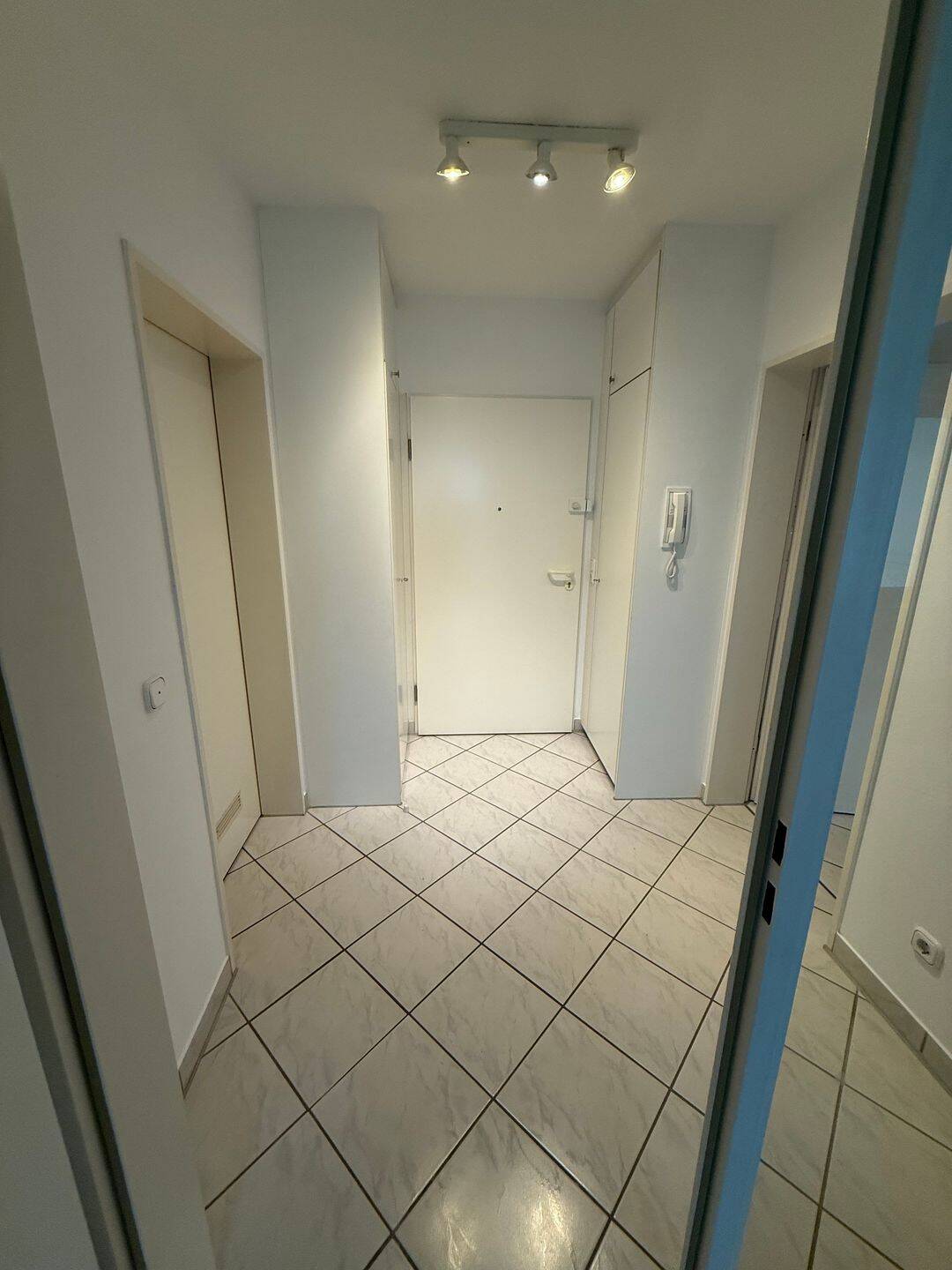 Gut geschnittene 2-Zimmer-Wohnung in bevorzugter, ruhiger Lage von BONN / DUISDORF – Bonn – Vorschaubild 3
