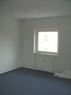 schöne 3-Raum-Wohnung im Grünen in ruhiger Lage mit großer Dachterrasse in Wittenmoor - 67/26 – 39576 Stendal – Vorschaubild 8