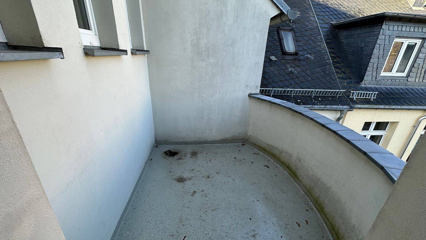 Nachmieter ab 1.10.26 gesucht - Neue EBK !!!! ! Dachgeschoss - sep. WC - Balkon !!! – Chemnitz – Vorschaubild 5