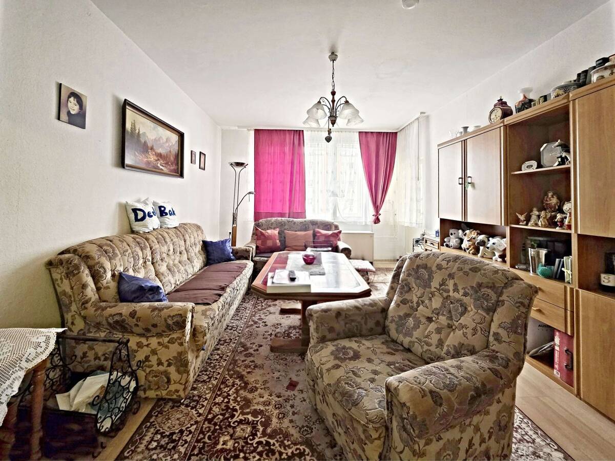 Vermietete 2-Zimmer-Wohnung mit Süd-Loggia und Fahrstuhl im Winterfeldtkiez! – 10781 Berlin – Bild 1 von 9