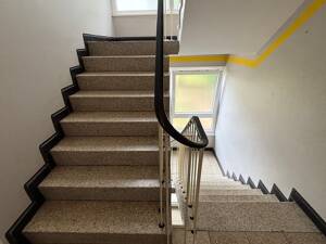 Vermietet: Sanierungsbedürftige 4-Zimmer-Wohnung mit Balkon in Dortmund-Wellinghofen – 44265 Dortmund – Vorschaubild 3