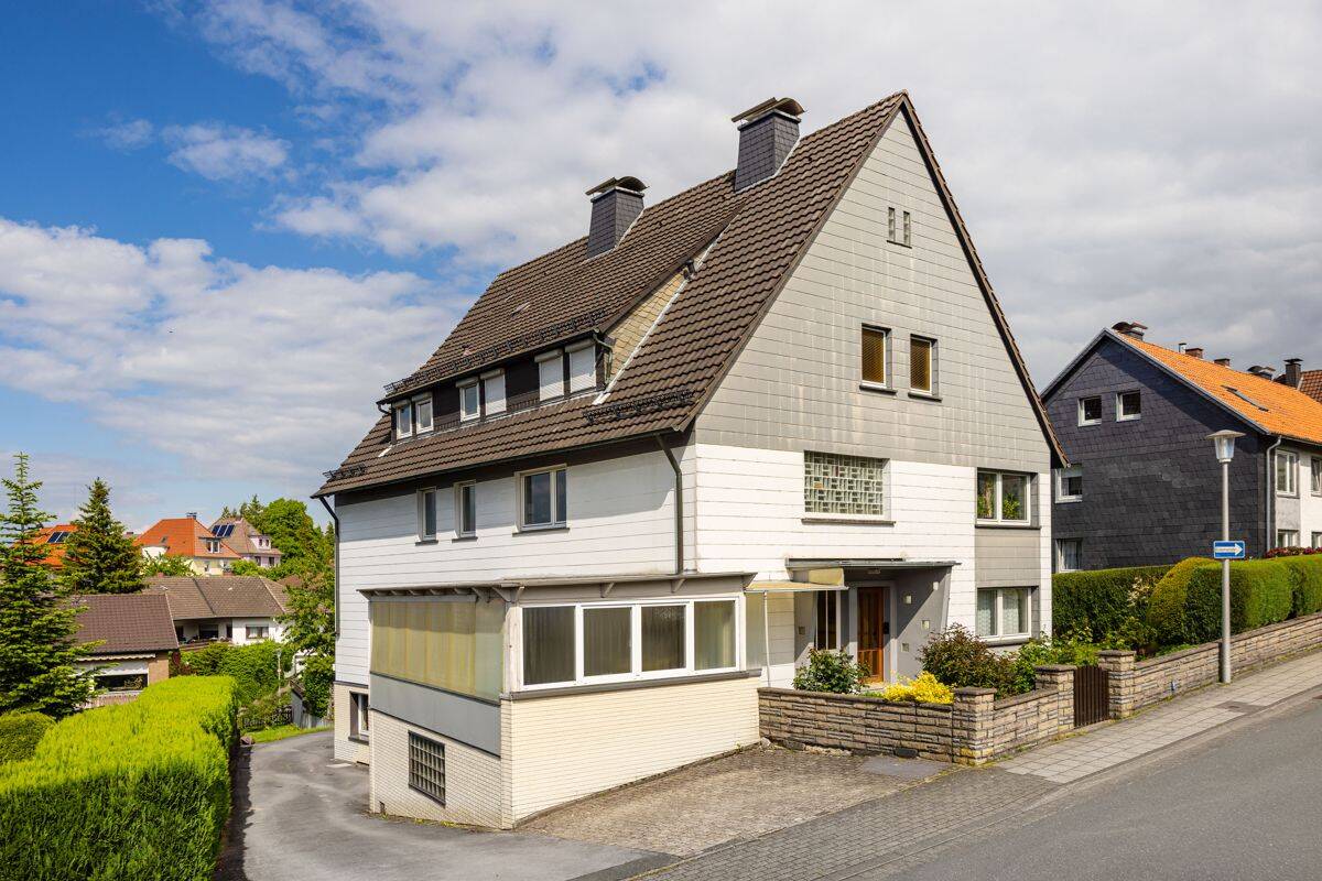 Gepflegtes Mehrfamilienhaus mit Entwicklungspotenzial – Bielefeld – Vorschaubild 2